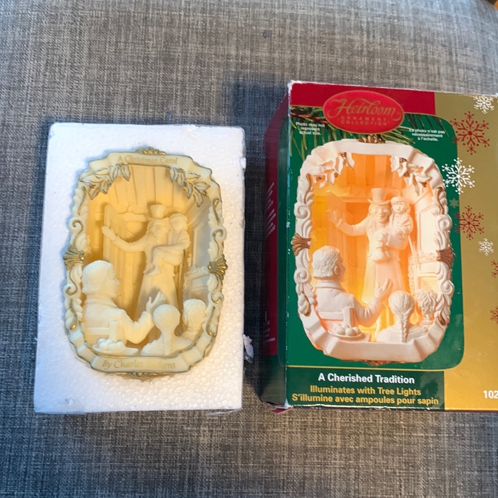 Carlton Cards Heirloom Ornament - A Christmas Carol - A Cherished Traditon